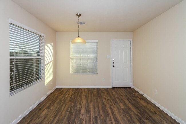 Photo - 6118 Peaceful Ridge Dr