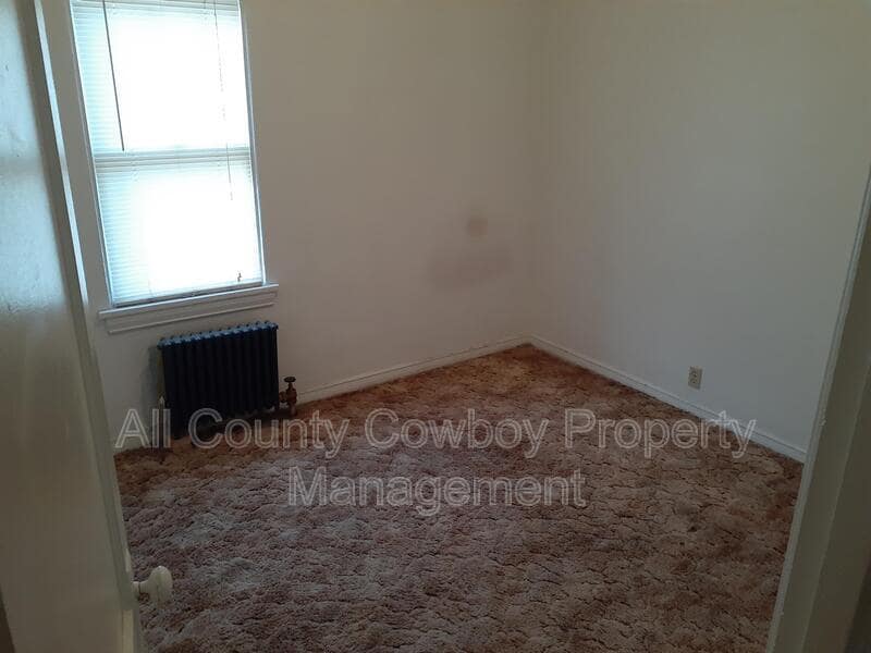 Photo - 769 N 8th St