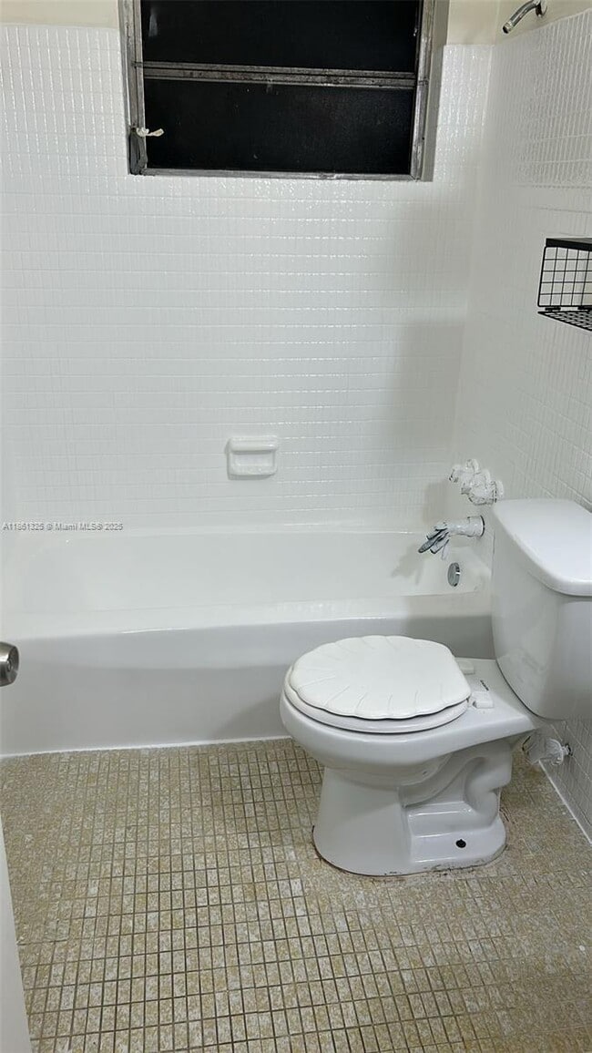 Photo - 201 SW 9th St Unit B