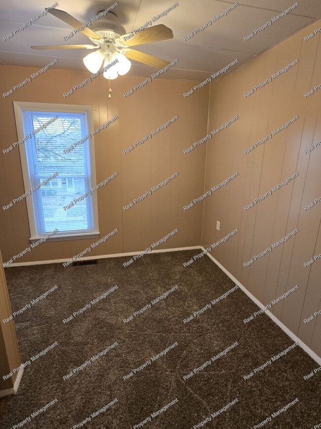 Photo - 2 Bedroom 2nd Floor Apartment