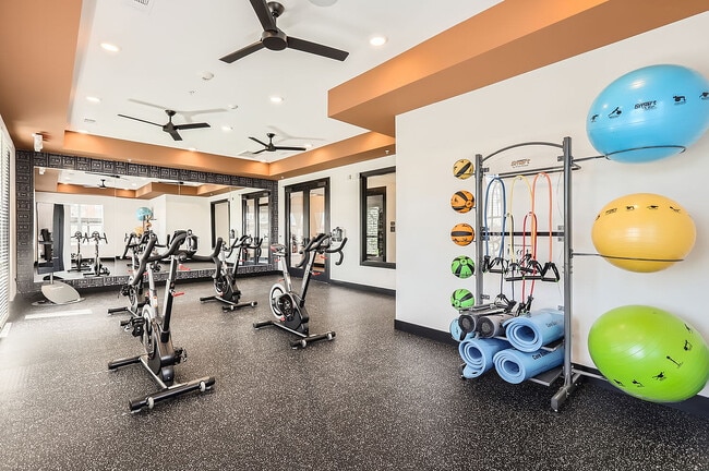 Gimnasio | Garrett Harvest Junction West (Representante)