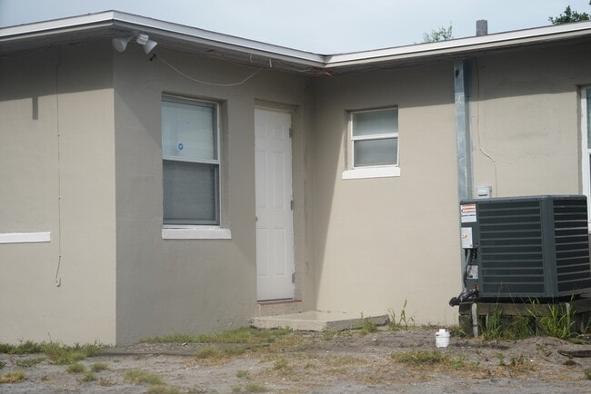 Photo - 5121 Dr Martin Luther King Jr St S