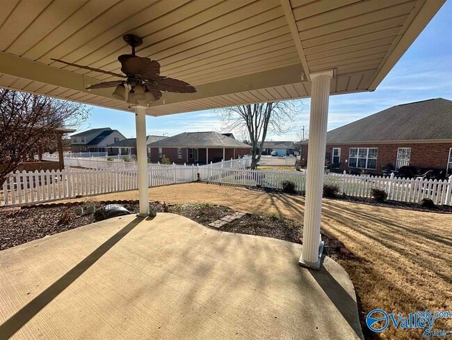 Photo - 5002 Blakemore Dr SE