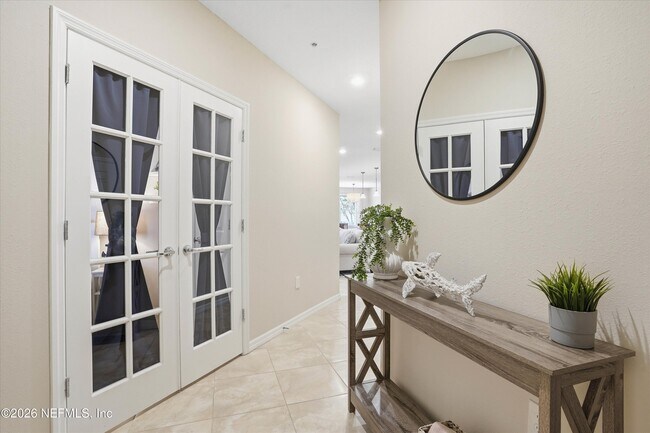 Photo - 610 Orchard Pass Ave