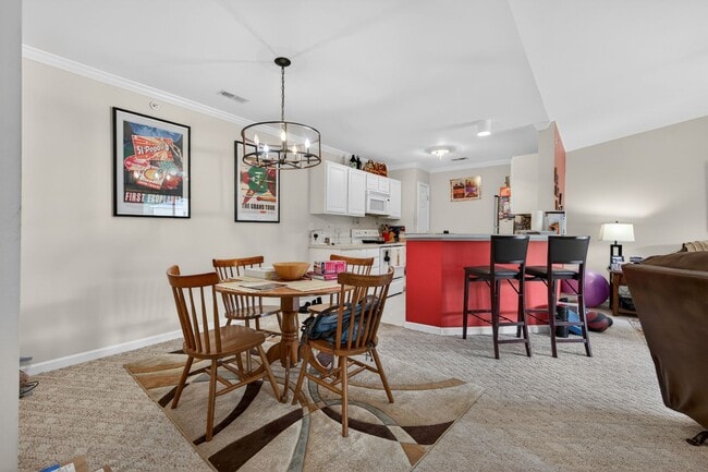 Building Photo - 215 S Knollwood Dr Unit 4306