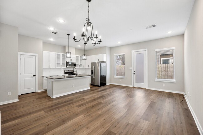 Photo - 8451 Berry Brush Ln