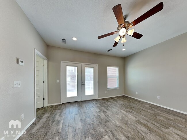 Photo - 1742 N Reno Dr