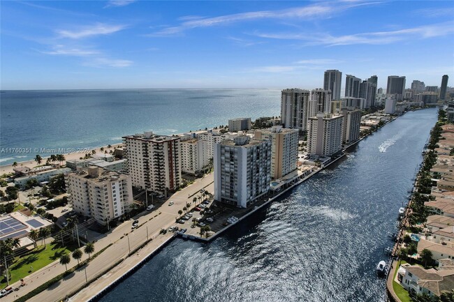 Photo - 1400 S Ocean Dr Unidad 303 Rental