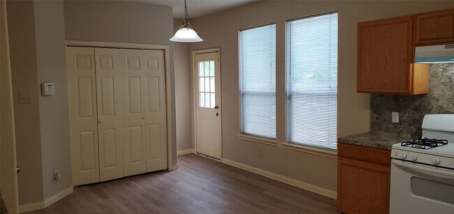Photo - 16331 Woma Ct