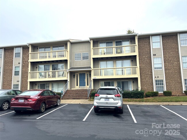 Photo - 1624 Arlyn Cir Condo Unit H