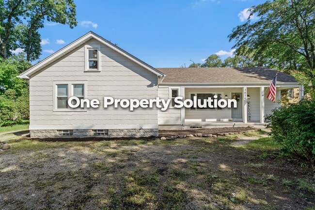 Photo - 3616 Michigan St