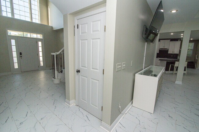 Photo - 7676 Big Cedar Ct