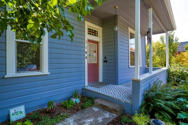 Photo - Charming Solar Home in Portland Woodlawn Neighborhood