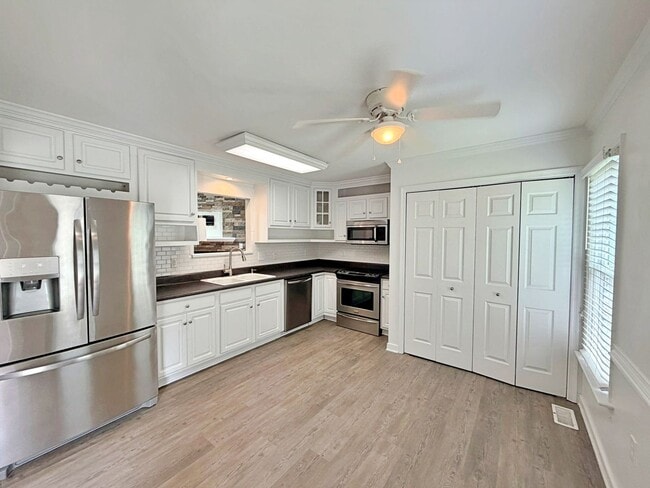 Photo - Updated Home in the Heart Of Chesterfield