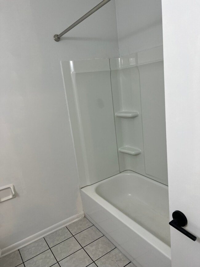 Photo - 1008 Hickory Hill Ln