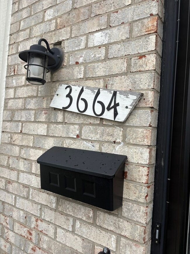 Photo - Beautifully Updated Townhouse – Prime Location! Unit 3664 Greenfield