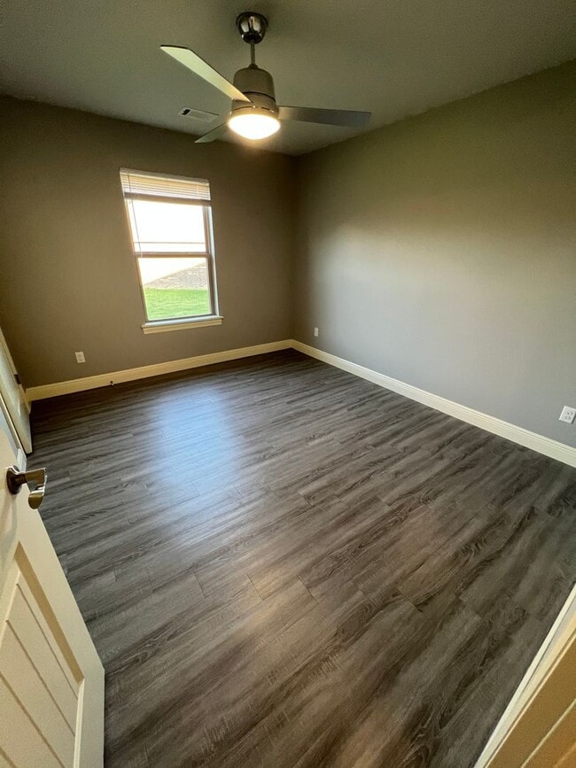 Building Photo - 9017-9019 Sandra Way Unit 9019 Rental