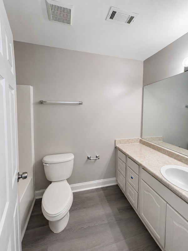 Photo - 1240 Pinedale Cir NW