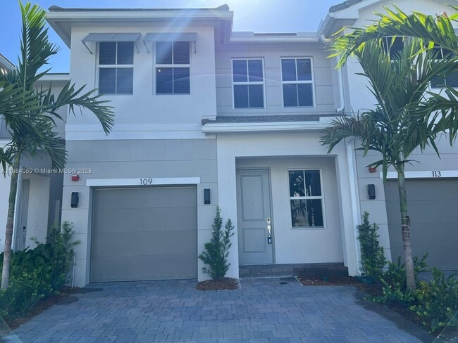 Photo - 109 SW 170th Ave