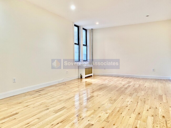 Building Photo - 289 Convent Ave Unit 31 Rental