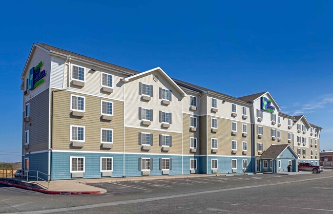 Furnished Studio-Laredo