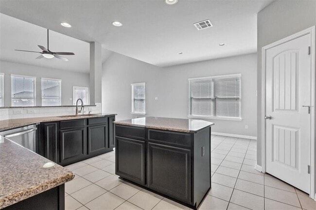 Photo - 131 Desert Rose Dr