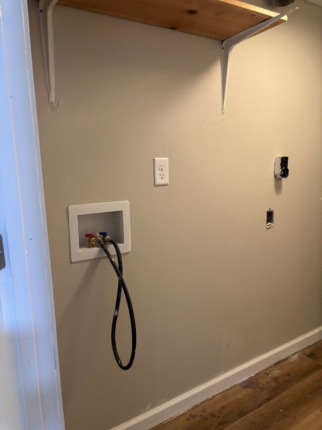 Photo - 713 N 6th St Unidad 103