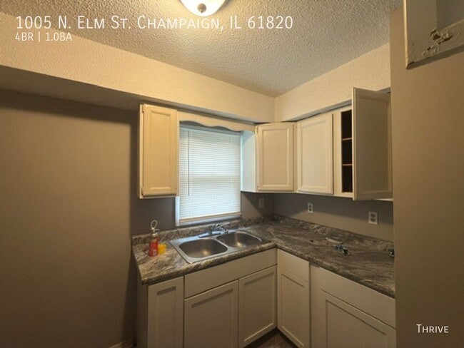 1005 N Elm St