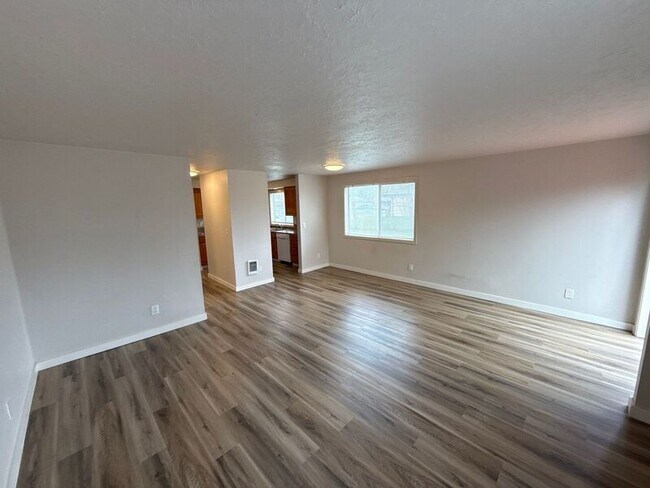 Photo - 3714 47th Ave NE