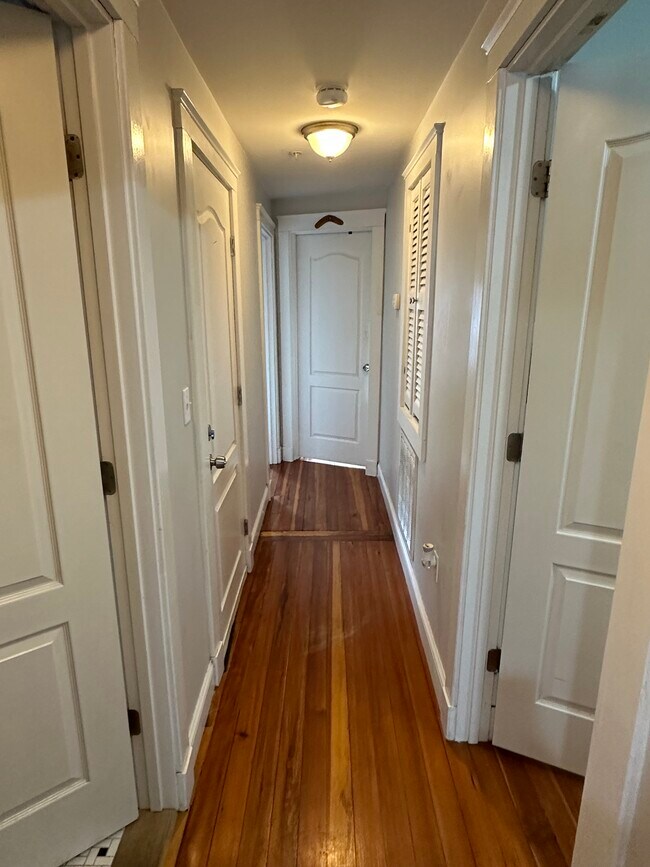 Photo - 194 Marion St Unit 2