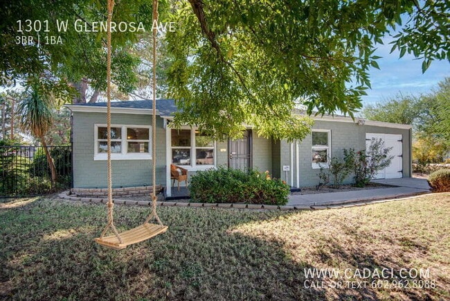 Photo - 1301 W Glenrosa Ave