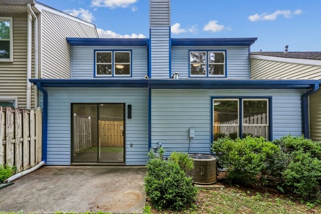 Photo - Bright and Gorgeous - Updated 3BR/2BA Townhome!