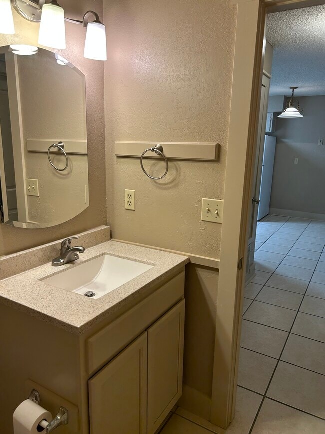 Photo - 201 Marquette St Unidad #2