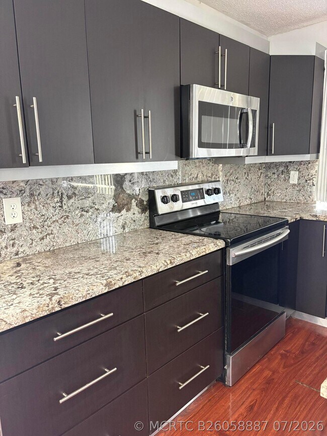 Photo - 610 NW 214th St Unit 101
