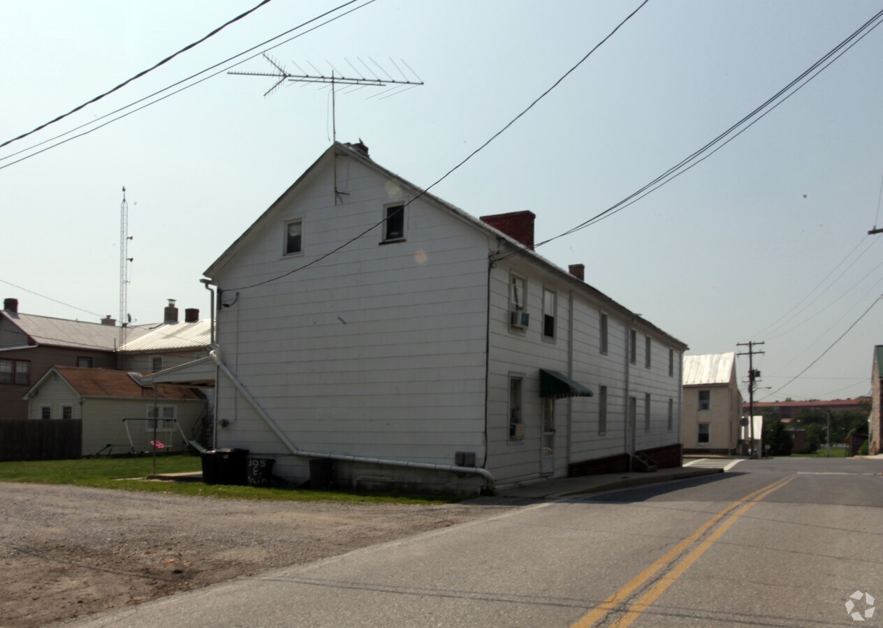 301 E Main St Apartments For Rent in Emmitsburg, MD