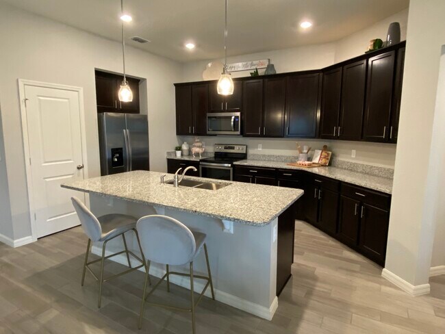 Photo - 1037 Augustus Dr