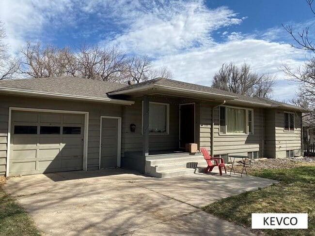 Building Photo - 1100 Whedbee St Unit 1100 Whedbee St  B