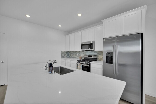 Photo - 4000 Richmar Butte Ave