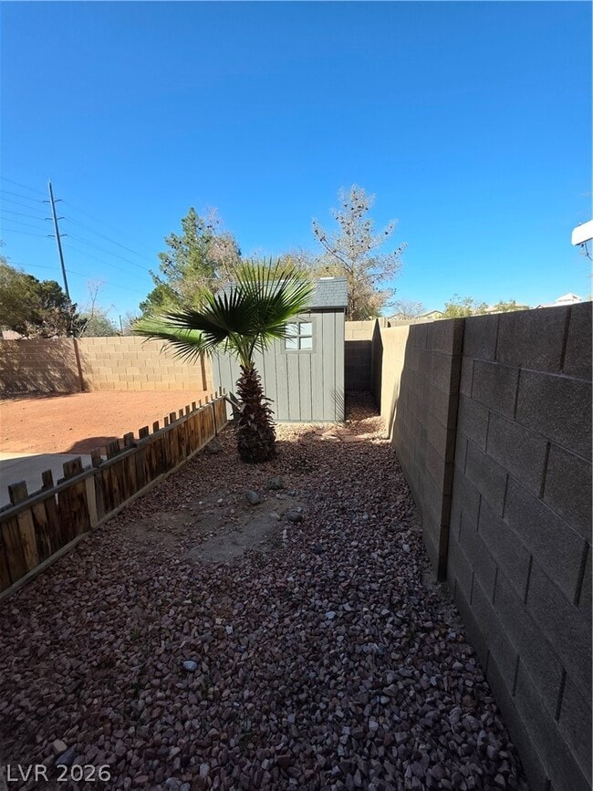 Building Photo - 6213 Capehart Falls St