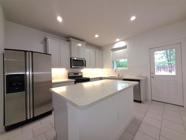 Photo - 40732 Guillemont Ln