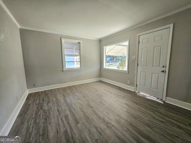 Photo - 1555 Dexter Ave