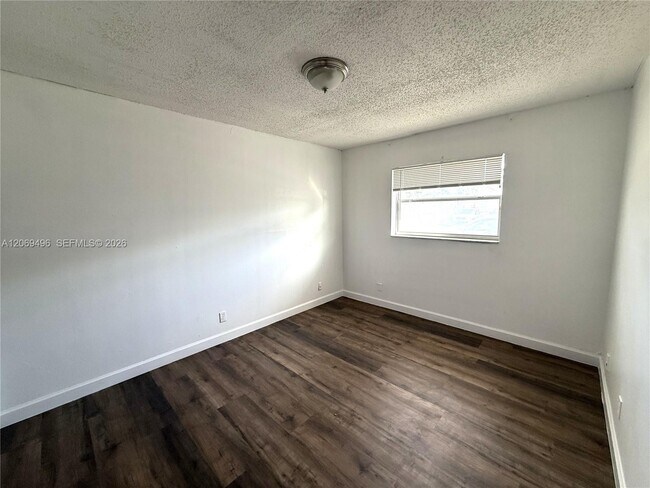 Photo - 5321 NW 23rd St Unidad 181