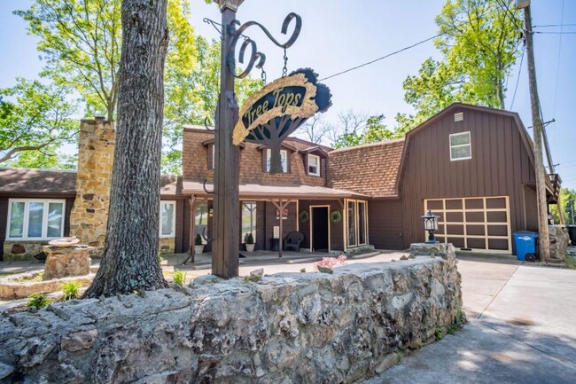 Photo - 1105 Boat Dock Rd