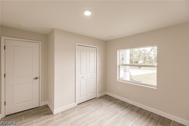 3833-3835 Kitty Hawk Dr