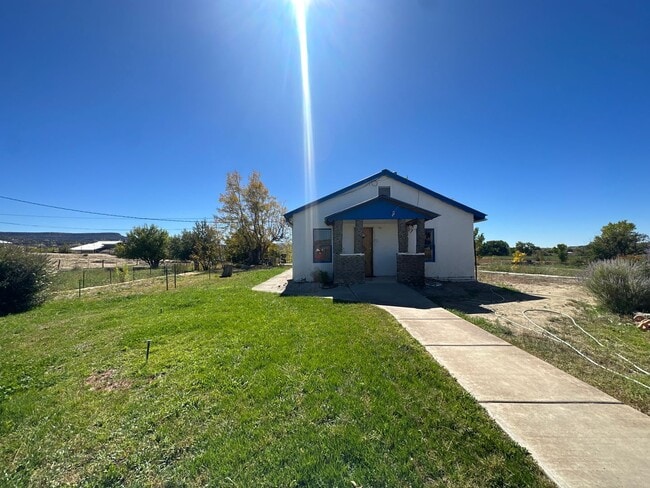 Building Photo - 2 bedroom 1 bathroom house for rent in Blanco