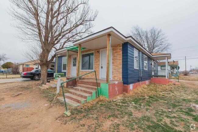 Building Photo - 318 S Independence St Rental