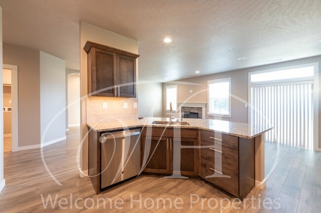 Photo - Brand NEW Home! Overlooking the Golf Course!