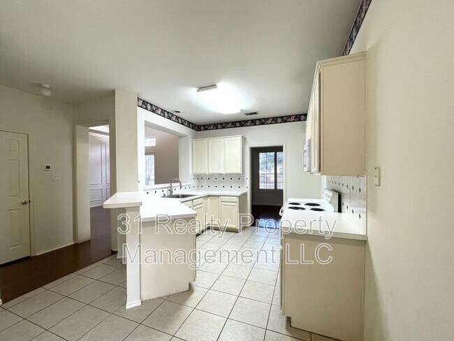 Photo - 4108 Hedgerow Dr