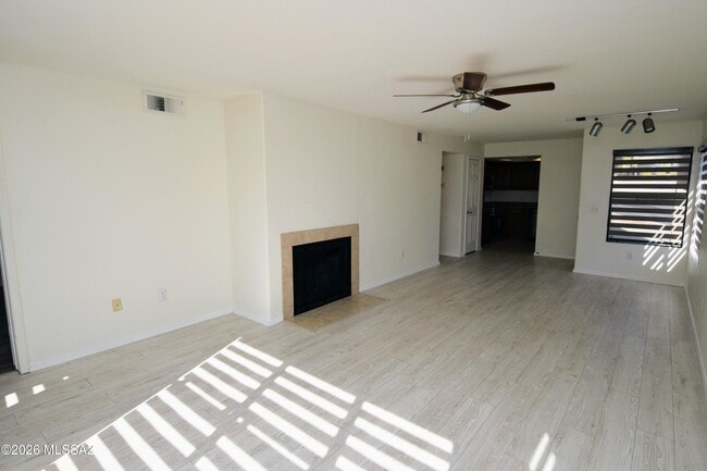 Photo - 5855 N Kolb Rd Unit 11106