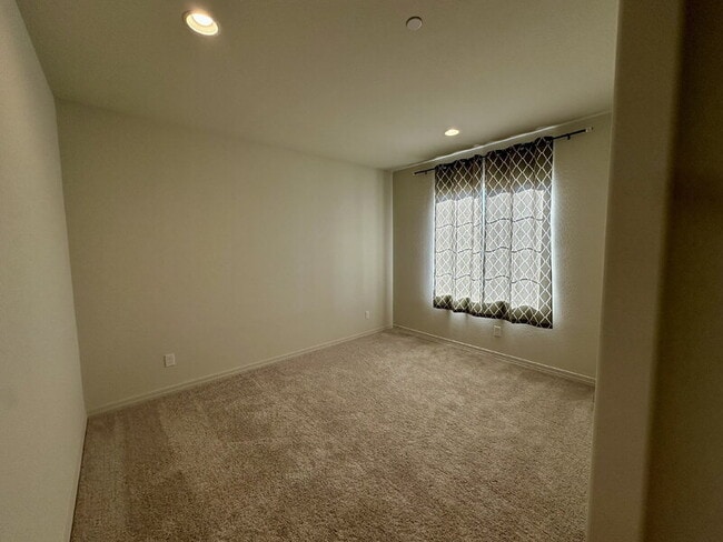 Photo - 13726 W Whisper Rock Trail